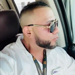 Meet your Posher, Alejandro